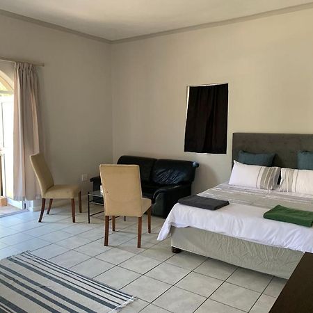 Le Grec Wine Tram Apartment フランシュホーク エクステリア 写真